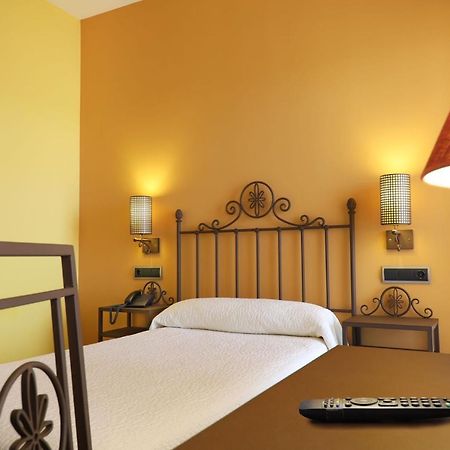 Hotel Moya Honrubia Eksteriør billede