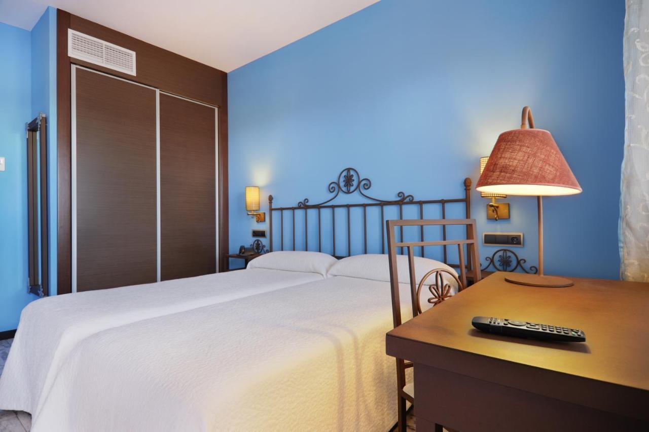Hotel Moya Honrubia Eksteriør billede