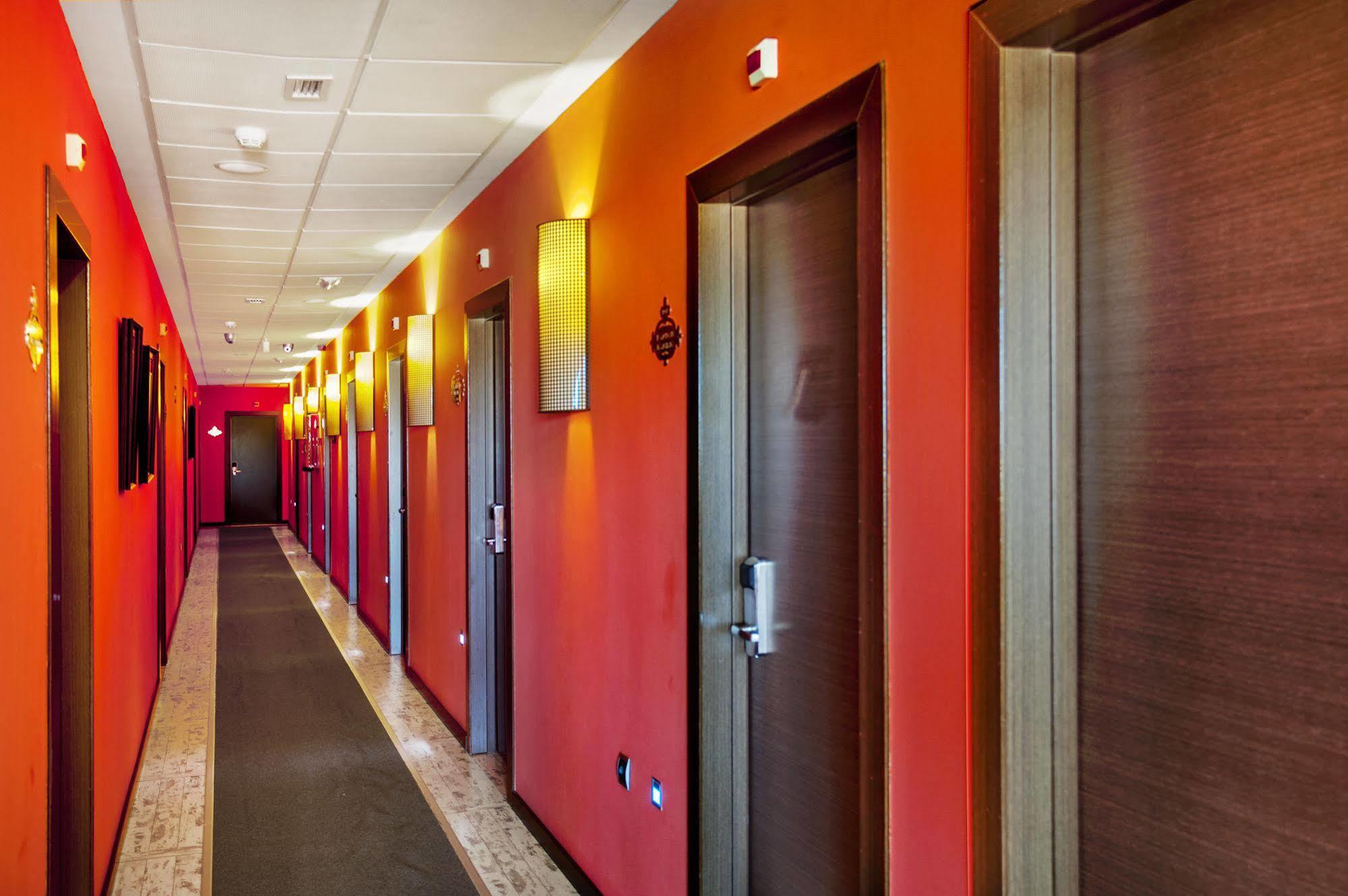 Hotel Moya Honrubia Eksteriør billede